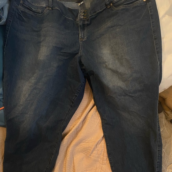 🚨‼️WILL NOT SEND ANY IMAGES TO PERSONAL EMAILS! My images are visible - Picture 4 of 4